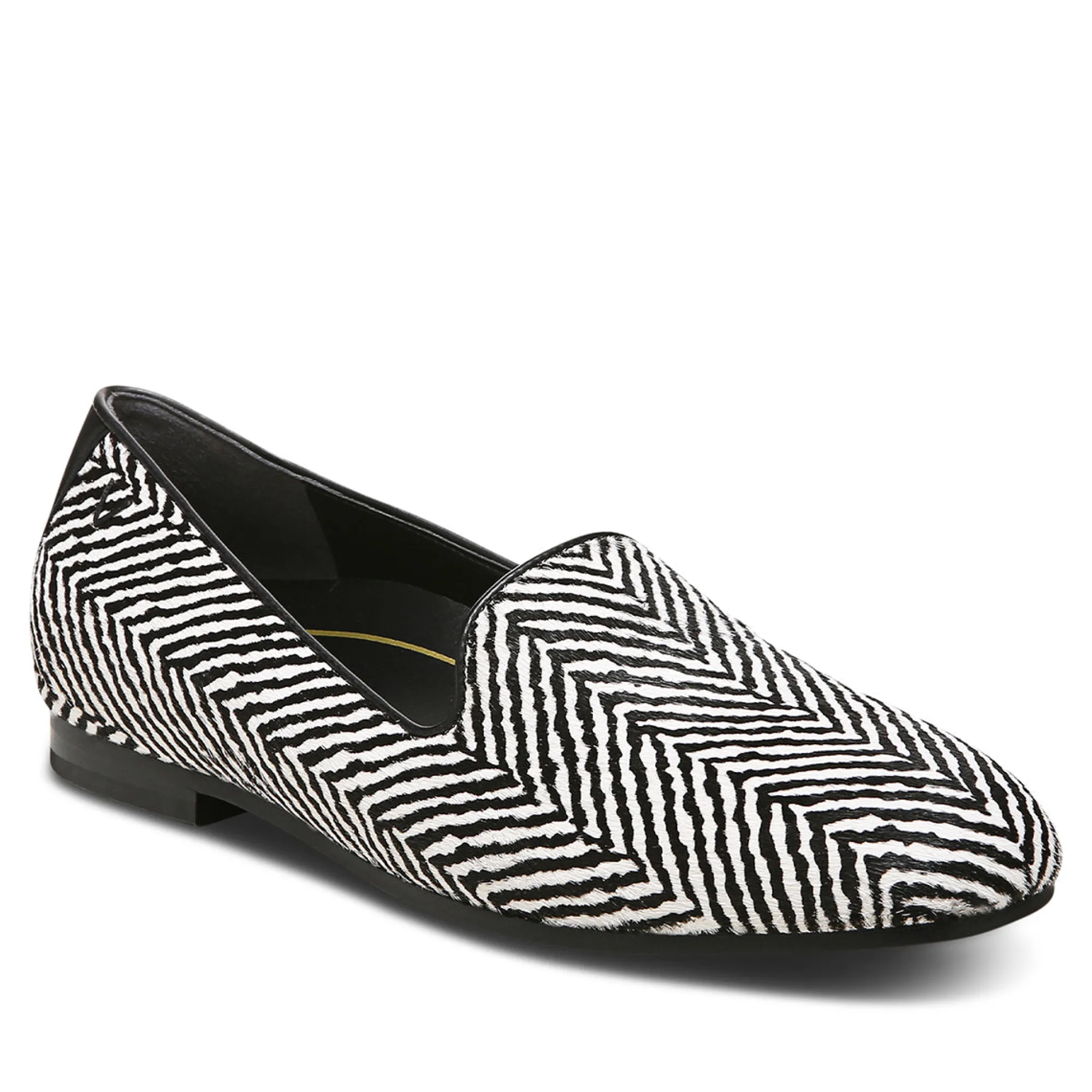 Store Vionic Willa Slip On Flat Black Crinkle|Black Suede|Black/White|Brown Cow Print