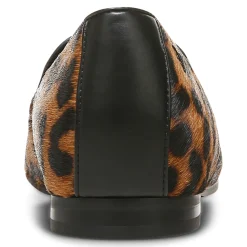 Store Vionic Willa Slip On Flat Black Crinkle|Black Suede|Black/White|Brown Cow Print